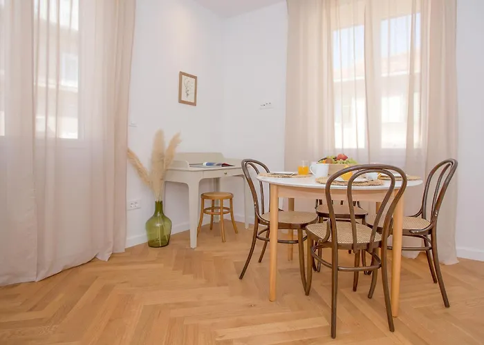 Appartement New Orange Boutique L *