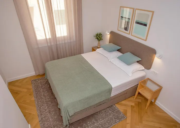 New Orange Boutique L Appartement